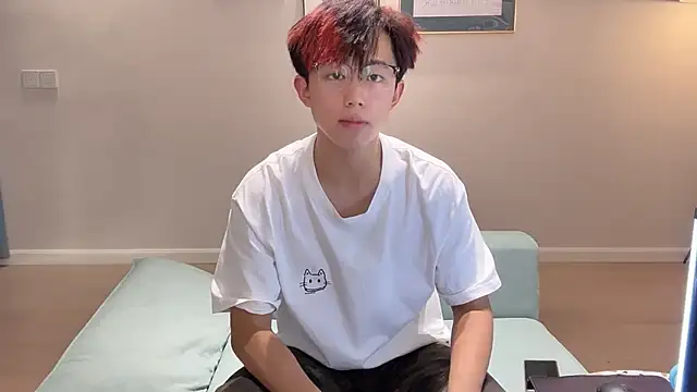 STxuguanhan online show from 10/10/25, 07:51