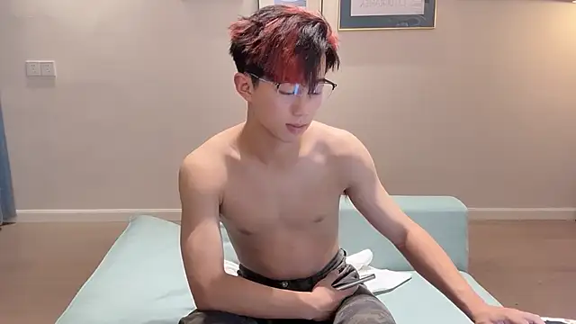 STxuguanhan online show from 10/12/25, 08:35