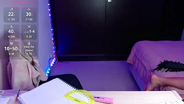 Snapshot of Hannah_Ortega chatting on 02/14/26, 08:49 Hannah Ortega online show from 02/14/26, 08:49