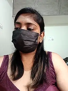 Snapshot of tamilrohini chatting on 04/24/26, 04:42 tamilrohini online show from 04/24/26, 04:42