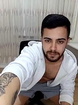 Ozi1910 online show from 12/14/25, 01:33