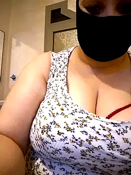 Snapshot of sexy_love997 chatting on 09/21/25, 07:04 sexy love997 online show from 09/21/25, 07:04