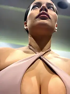 Snapshot of Risky_Workouts chatting on 01/14/26, 09:20 Risky Workouts online show from 01/14/26, 09:20