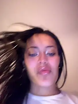 Snapshot of Risky_Workouts chatting on 02/21/26, 10:11 Risky Workouts online show from 02/21/26, 10:11