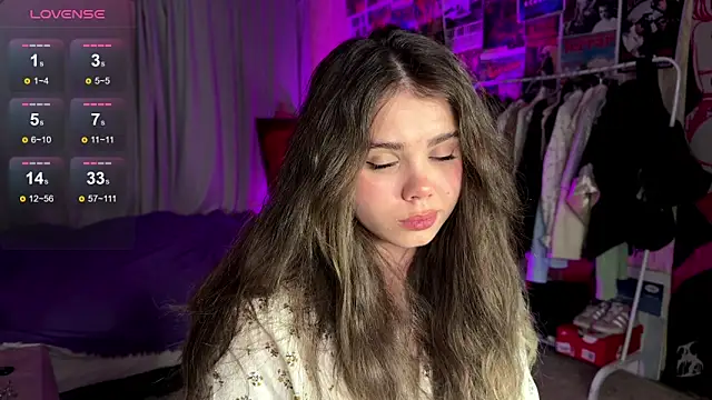 PinkiRay online show from 09/18/25, 05:15