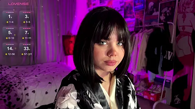 PinkiRay online show from 09/19/25, 05:24