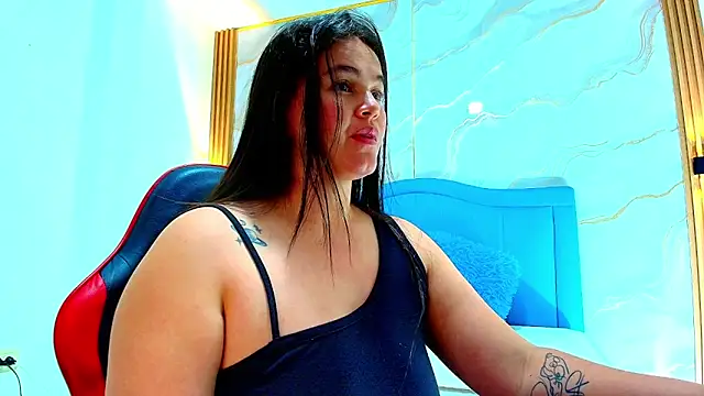 Snapshot of anapau_cooper chatting on 02/19/26, 05:58 anapau cooper online show from 02/19/26, 05:58