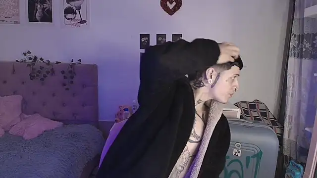 2cyboy  online show from 09/16/25, 08:21