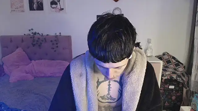 2cyboy  online show from 09/17/25, 07:59