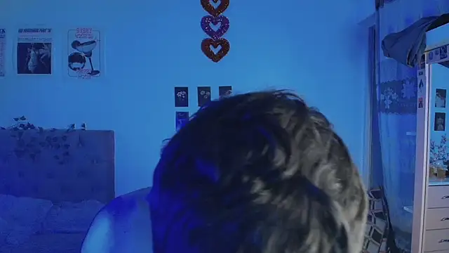 2cyboy  online show from 09/23/25, 08:34