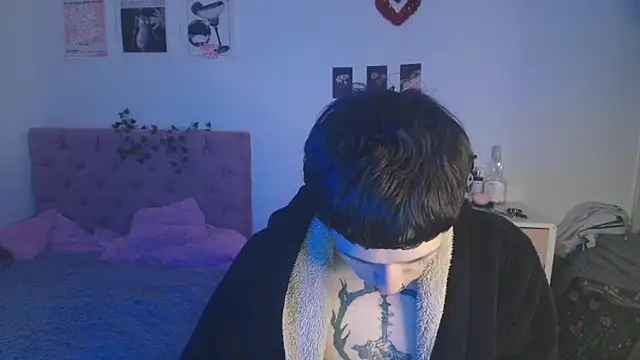 2cyboy  online show from 09/28/25, 10:26