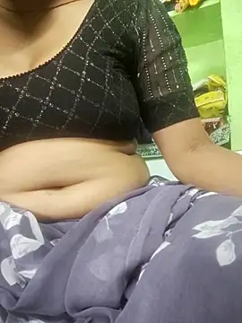 Hot pooja55 online show from 09/24/25, 02:48