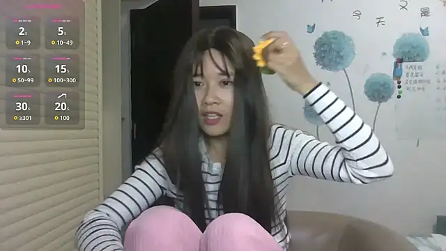 Monice1314 online show from 10/20/25, 08:48