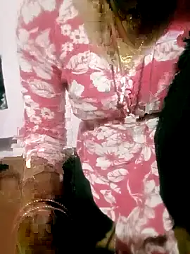 Snapshot of Hot_tin74 chatting on 02/09/26, 04:33 Hot tin74 online show from 02/09/26, 04:33