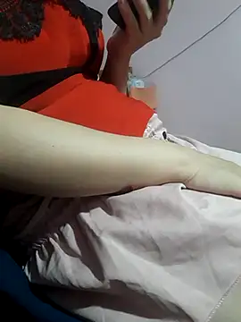Lilyy-y online show from 09/22/25, 11:34