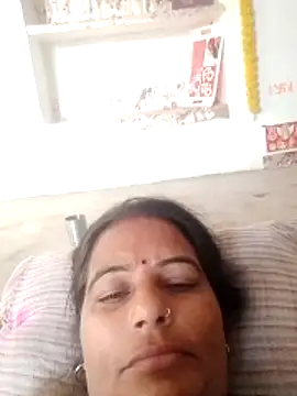 Suhani hot12 online show from 03/15/26, 01:44