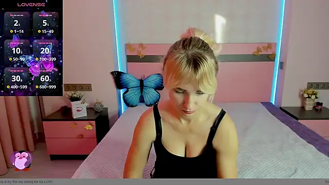 MeryMidnight online show from 09/26/25, 05:44