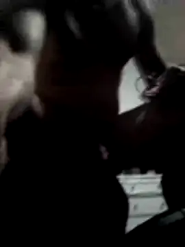 Snapshot of Fine10ne chatting on 11/22/25, 02:54 Fine10ne online show from 11/22/25, 02:54