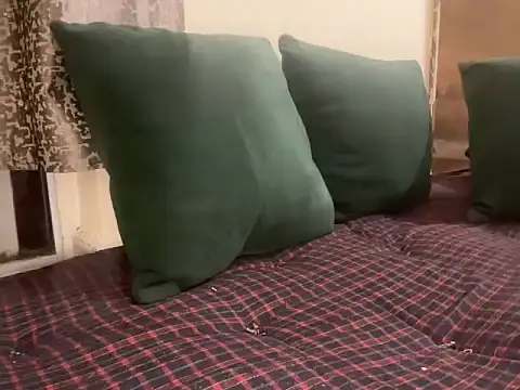 Snapshot of LustyDuoSecrets chatting on 10/30/25, 05:35 LustyDuoSecrets online show from 10/30/25, 05:35