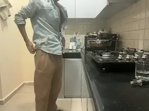 Snapshot of LustyDuoSecrets chatting on 11/05/25, 10:10 LustyDuoSecrets online show from 11/05/25, 10:10