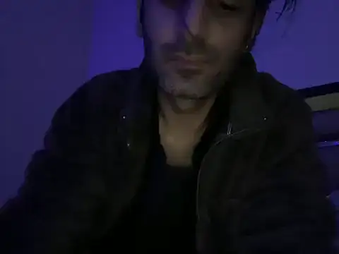 Snapshot of LustyDuoSecrets chatting on 12/04/25, 07:44 LustyDuoSecrets online show from 12/04/25, 07:44