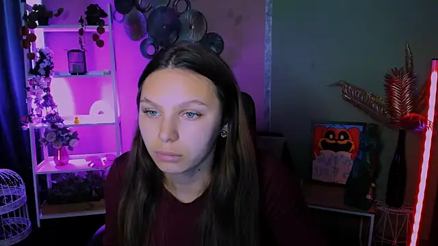 niri vex online show from 10/10/25, 10:47