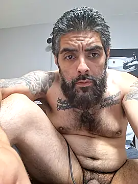 Snapshot of hornylatino702 chatting on 04/17/26, 02:20 hornylatino702 online show from 04/17/26, 02:20