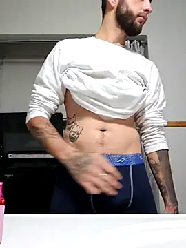 Snapshot of Pitudo786 chatting on 11/14/25, 05:44 Pitudo786 online show from 11/14/25, 05:44