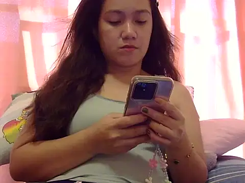 Snapshot of Lovelyclaya chatting on 11/27/25, 12:24 Lovelyclaya online show from 11/27/25, 12:24