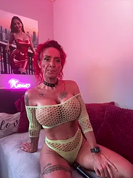 Snapshot of Hotmilfhamburg1 chatting on 05/21/26, 08:54 Hotmilfhamburg1 online show from 05/21/26, 08:54