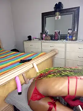 Snapshot of BadGirlSexyT chatting on 10/09/25, 05:00 BadGirlSexyT online show from 10/09/25, 05:00