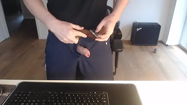 Snapshot of Louis3107 chatting on 03/25/26, 09:37 Louis3107 online show from 03/25/26, 09:37