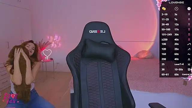 Snapshot of CuteAriel7 chatting on 04/09/26, 04:34 CuteAriel7 online show from 04/09/26, 04:34