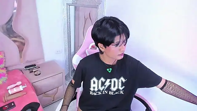 natsumiht online show from 09/20/25, 04:57