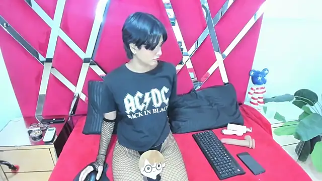 natsumiht online show from 09/29/25, 05:12