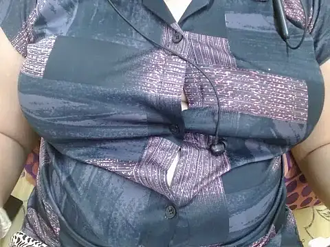 Snapshot of Nataliya_Singh chatting on 10/09/25, 05:05 Nataliya Singh online show from 10/09/25, 05:05