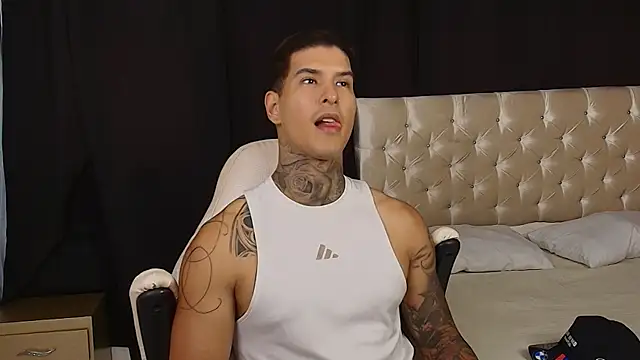 jiro kenji1 online show from 01/12/26, 02:44