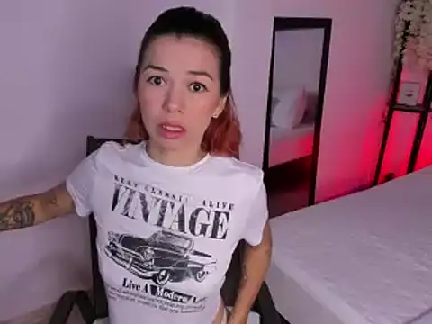 selene boyer online show from 10/08/25, 04:48