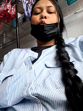 Alessandraa- online show from 11/15/25, 02:57