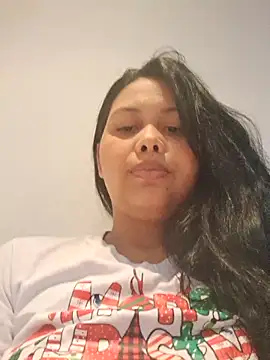 Snapshot of Alessandraa- chatting on 03/26/26, 09:31 Alessandraa- online show from 03/26/26, 09:31