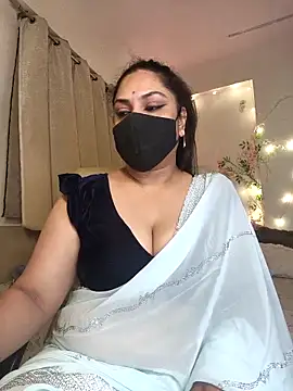 Snapshot of Indian_queen007 chatting on 04/07/26, 06:52 Indian queen007 online show from 04/07/26, 06:52