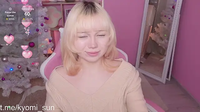 Kyomi Sun online show from 12/16/25, 10:48