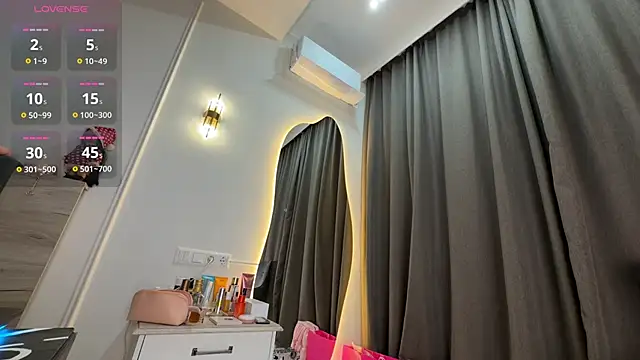 Snapshot of liuli_flower chatting on 04/20/26, 10:22 liuli flower online show from 04/20/26, 10:22