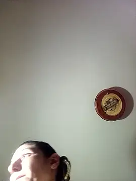 Snapshot of Ebtessamcachonda chatting on 10/11/25, 09:02 Ebtessamcachonda online show from 10/11/25, 09:02