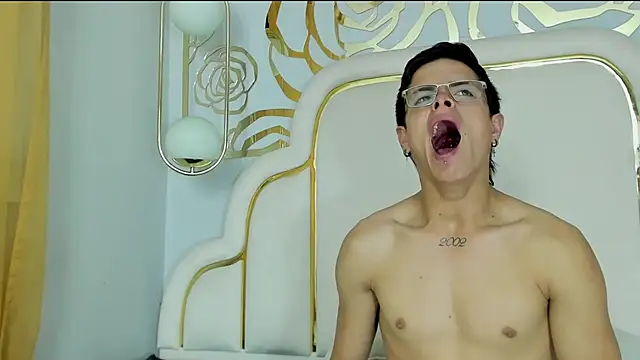 midnightlust vc online show from 12/01/25, 11:21