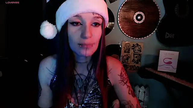 Snapshot of lilithword chatting on 12/17/25, 01:00 lilithword online show from 12/17/25, 01:00