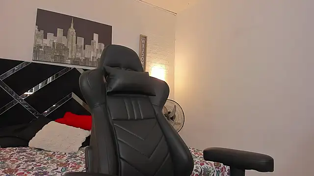 iamCharlotte19 online show from 10/01/25, 07:20