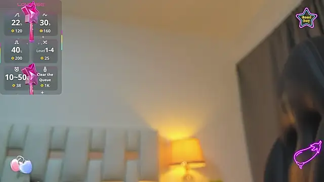 iamCharlotte19 online show from 07/02/26, 07:53