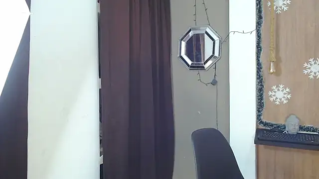 Snapshot of miss_leidy_ chatting on 01/17/26, 12:59 miss leidy online show from 01/17/26, 12:59