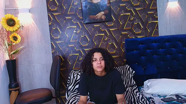Snapshot of miss_leidy_ chatting on 06/27/26, 03:11 miss leidy online show from 06/27/26, 03:11